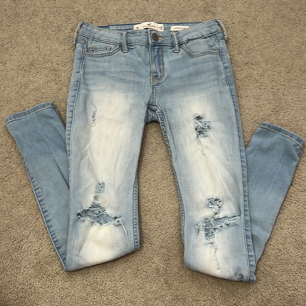 Hollister Jeans - Picture 2 of 4
